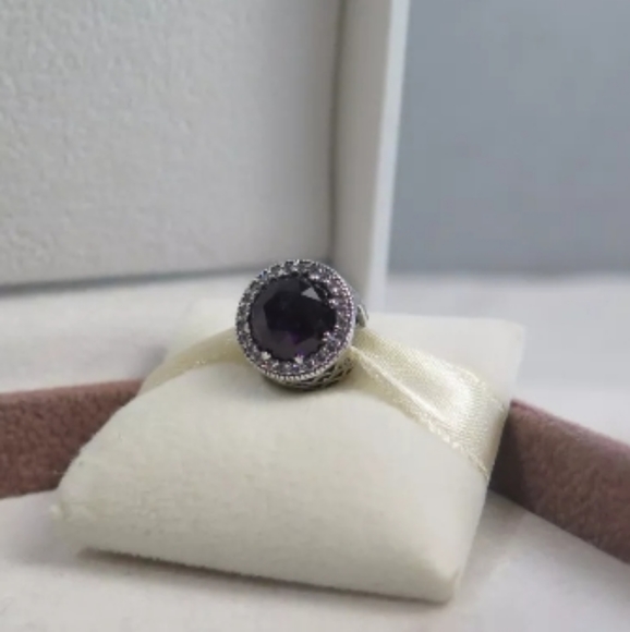 Pandora Royal Purple radiant Hearts charm. - Picture 4 of 8